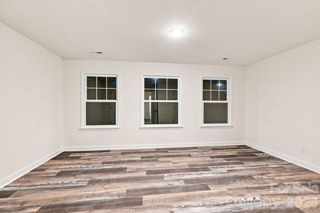 629 S Race Street, Statesville, NC 28677