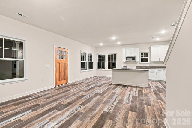 629 S Race Street, Statesville, NC 28677