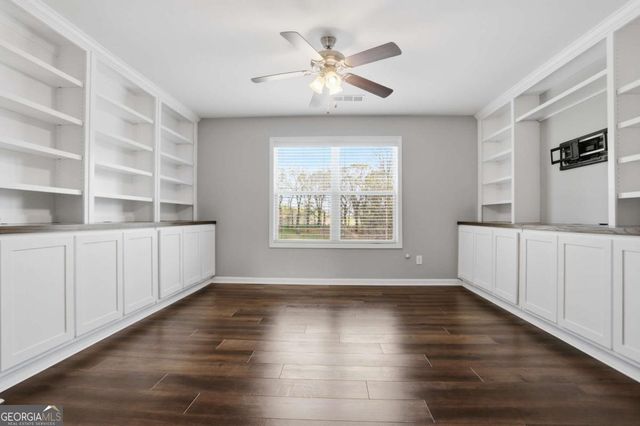 5975 Park Bay Court, Flowery Branch, GA 30542