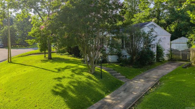 3 Spotwood Road, Little Rock, AR 72207