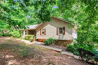 310 White Oak Street, Dallas, GA 30157
