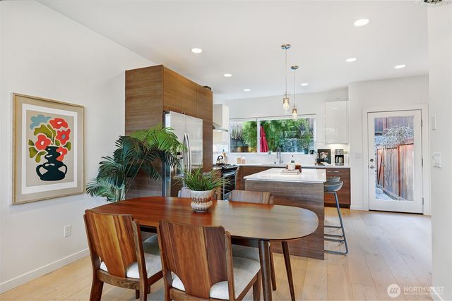 171 21st Avenue, Seattle, WA 98122