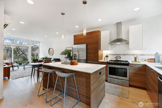 171 21st Avenue, Seattle, WA 98122