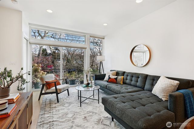 171 21st Avenue, Seattle, WA 98122