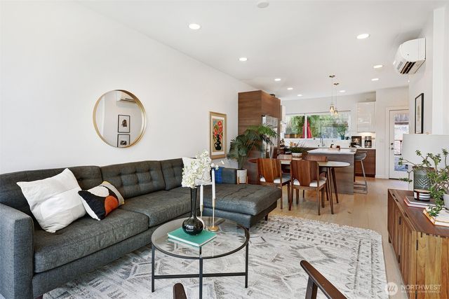 171 21st Avenue, Seattle, WA 98122