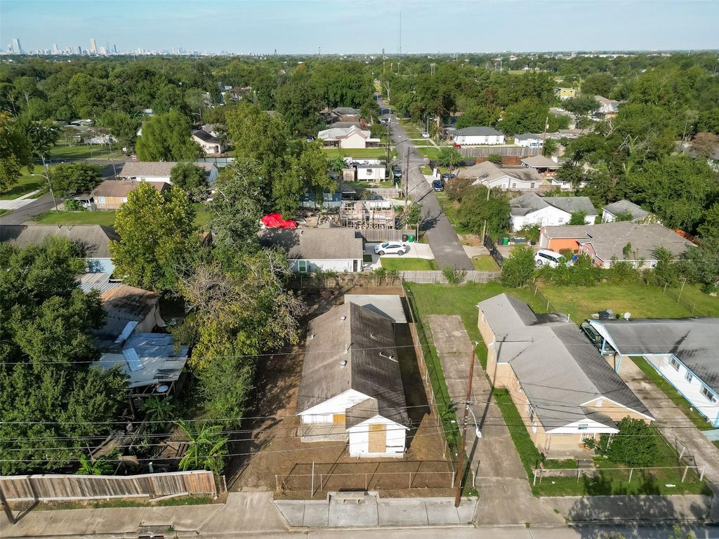3101 Altoona St Street, Houston, TX 77026