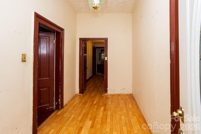 91 Clingman Avenue, Asheville, NC 28801