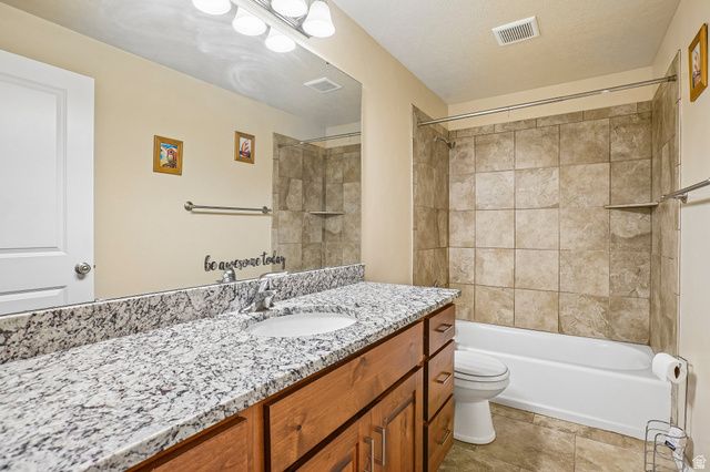 1438 W 2535 N, Clinton, UT 84015