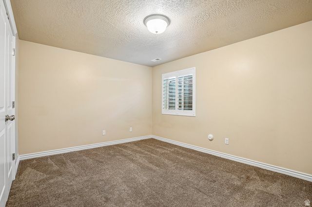 1438 W 2535 N, Clinton, UT 84015