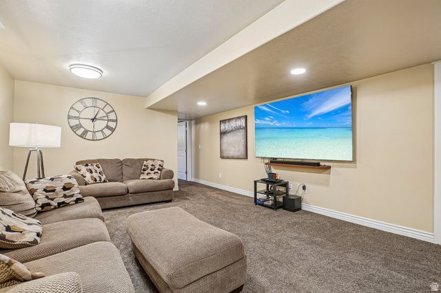 1438 W 2535 N, Clinton, UT 84015