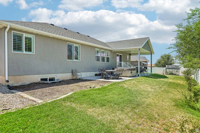 1438 W 2535 N, Clinton, UT 84015