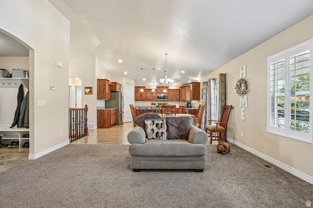 1438 W 2535 N, Clinton, UT 84015