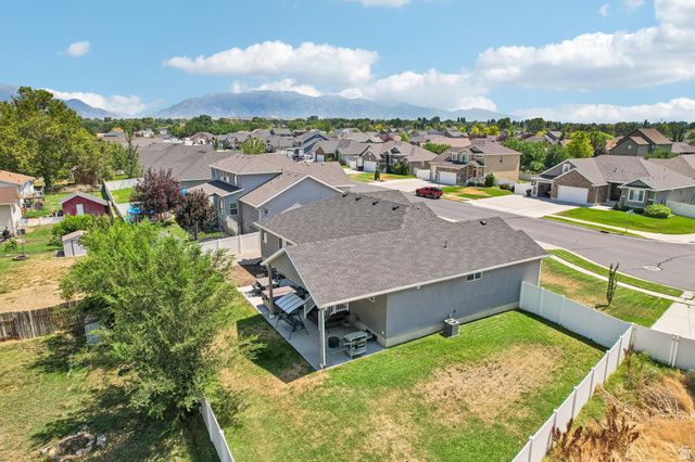 1438 W 2535 N, Clinton, UT 84015