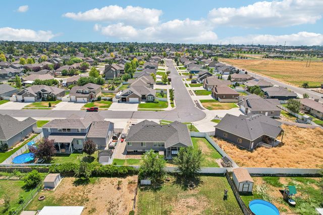 1438 W 2535 N, Clinton, UT 84015