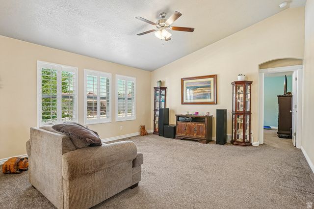 1438 W 2535 N, Clinton, UT 84015