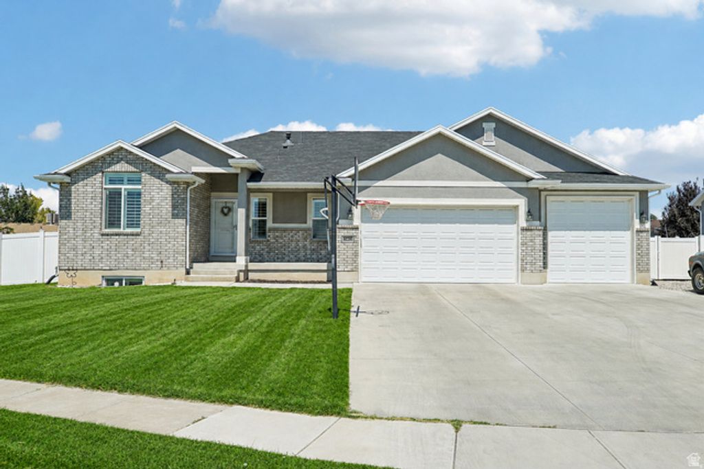 1438 W 2535 N, Clinton, UT 84015 — photo 2