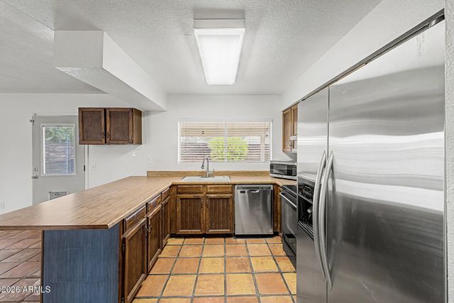 1134 W HERMOSA Drive, Tempe, AZ 85282