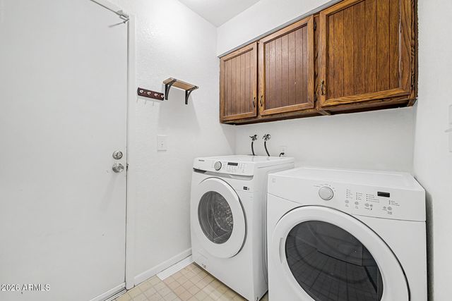 1134 W HERMOSA Drive, Tempe, AZ 85282