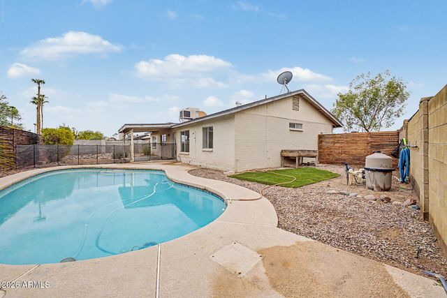 1134 W HERMOSA Drive, Tempe, AZ 85282