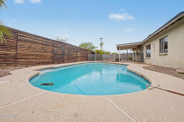 1134 W HERMOSA Drive, Tempe, AZ 85282