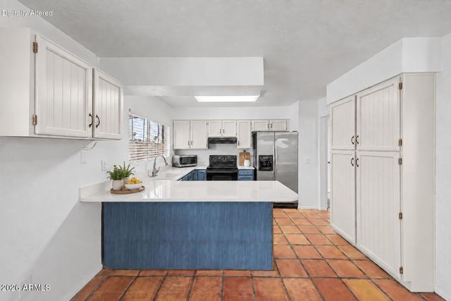 1134 W HERMOSA Drive, Tempe, AZ 85282