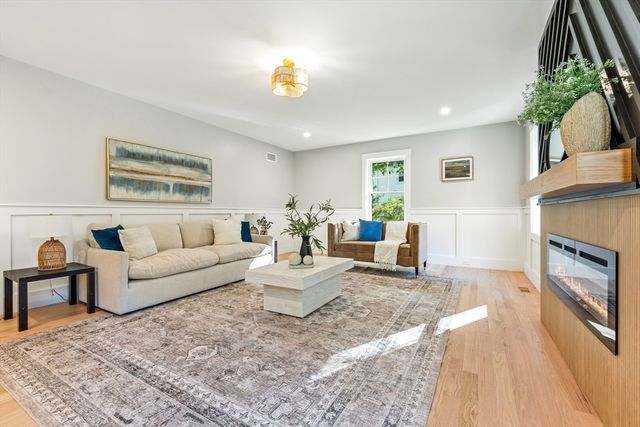 110 Wilson Road 2, Bedford, MA 01730