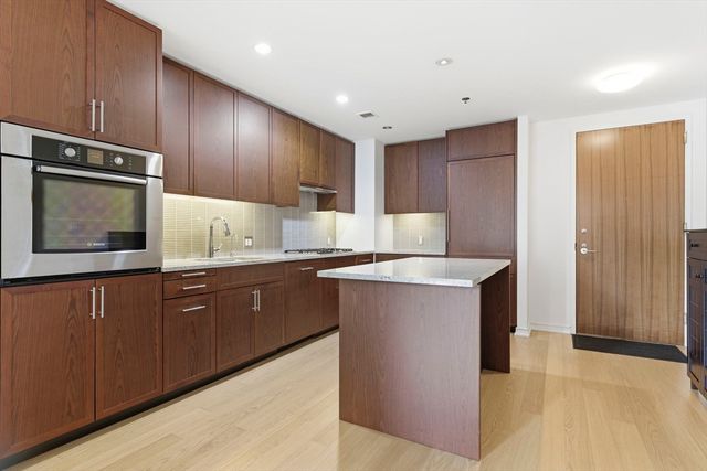 580 Washington St 1014, Boston, MA 02111