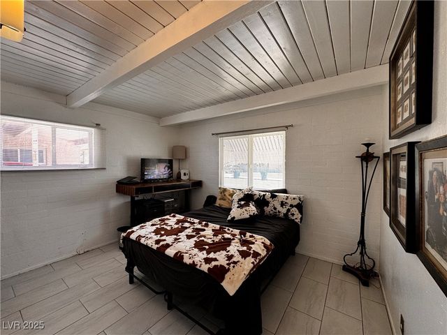 421 Harvard Street, Las Vegas, NV 89107