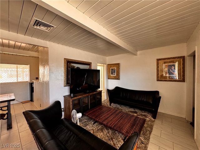 421 Harvard Street, Las Vegas, NV 89107