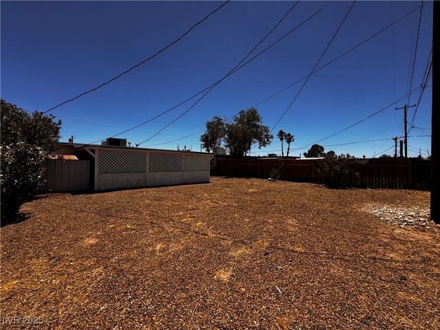 421 Harvard Street, Las Vegas, NV 89107