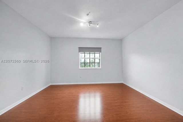5670 NW 116th Ave 222, Doral, FL 33178