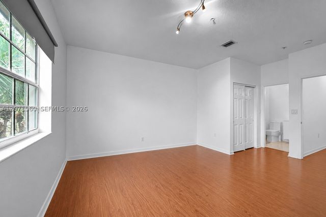 5670 NW 116th Ave 222, Doral, FL 33178