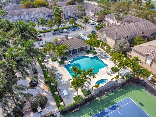 5670 NW 116th Ave 222, Doral, FL 33178