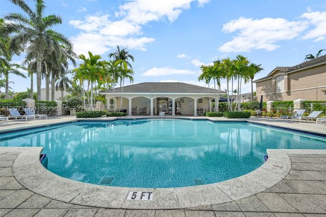 5670 NW 116th Ave 222, Doral, FL 33178
