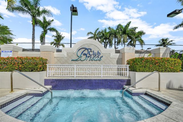 5670 NW 116th Ave 222, Doral, FL 33178