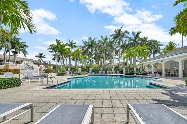 5670 NW 116th Ave 222, Doral, FL 33178