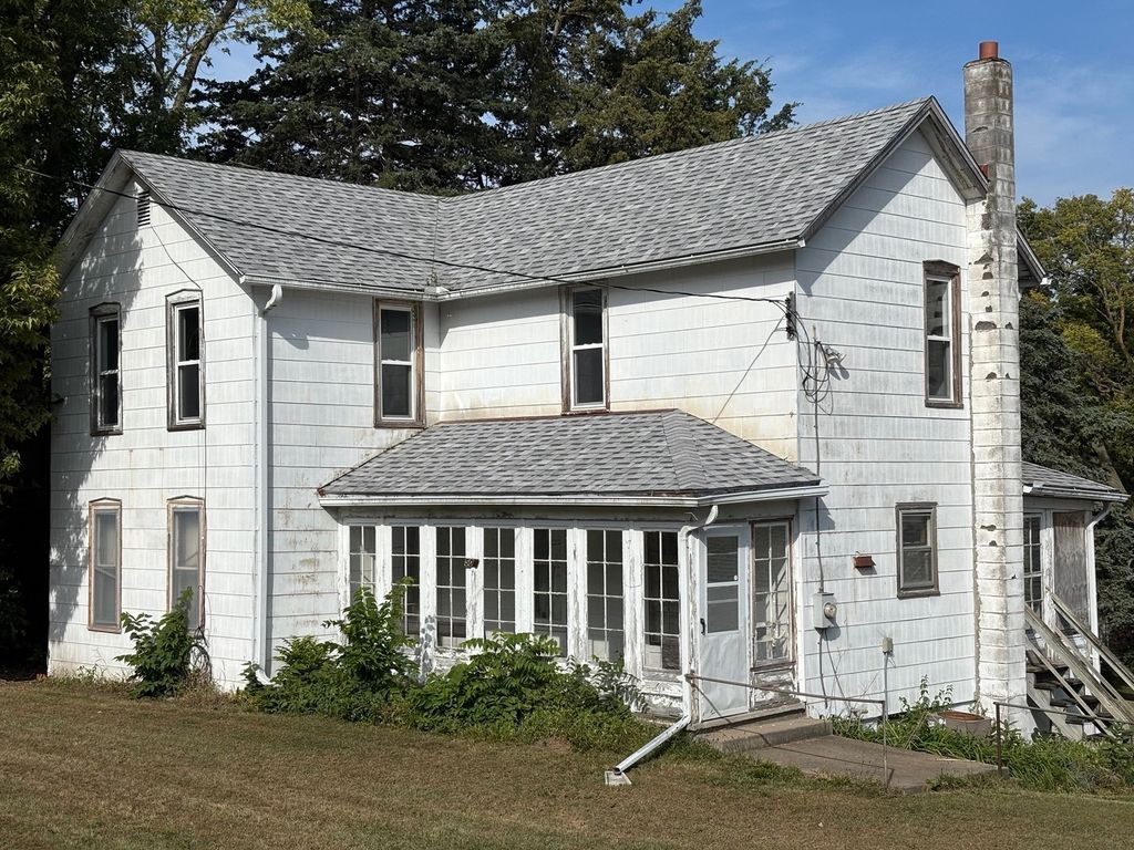 508 N Bluff Street, Albany, IL 61230