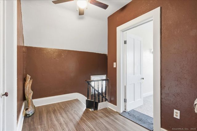 33 Division Street, Norwich, CT 06360