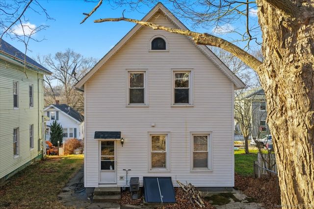 33 Division Street, Norwich, CT 06360