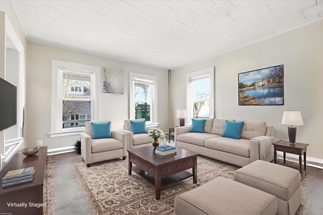 33 Division Street, Norwich, CT 06360