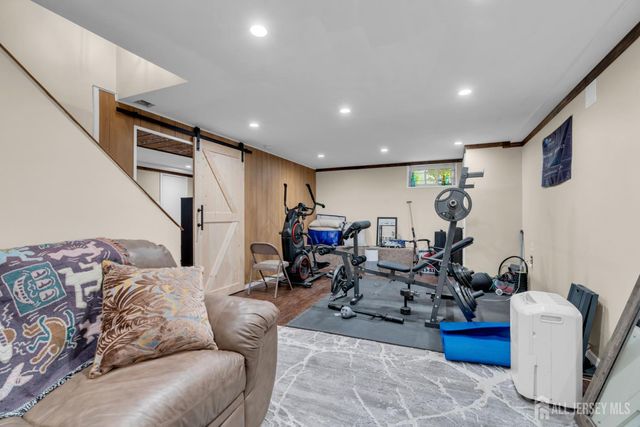 6 Mount Court, East Brunswick, NJ 08816