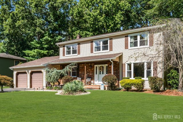 6 Mount Court, East Brunswick, NJ 08816