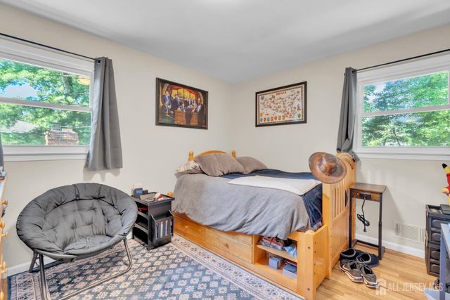 6 Mount Court, East Brunswick, NJ 08816