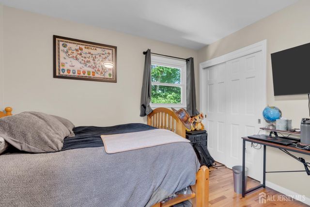 6 Mount Court, East Brunswick, NJ 08816