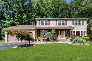6 Mount Court, East Brunswick, NJ 08816