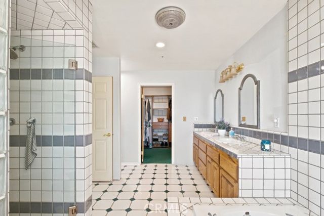 9722 Hierba, Agua Dulce, CA 91390