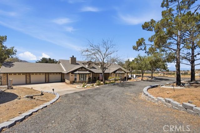 9722 Hierba, Agua Dulce, CA 91390