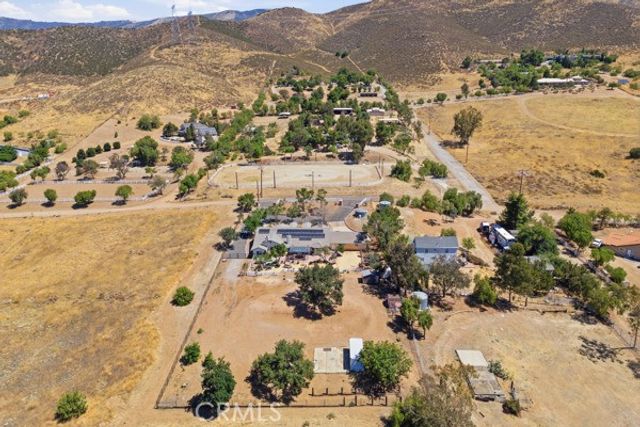 9722 Hierba, Agua Dulce, CA 91390