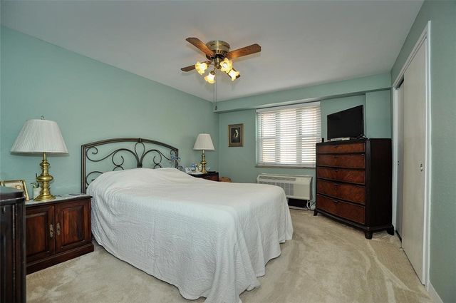 4625 Fifth Ave 211, Oakland, PA 15213