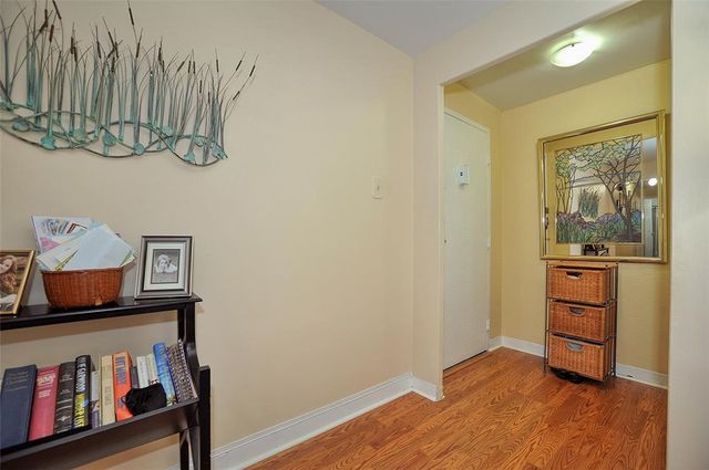 4625 Fifth Ave 211, Oakland, PA 15213